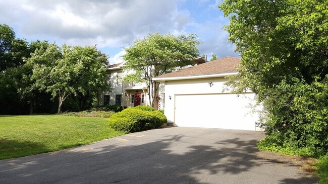 Photo - 552 Mendon Rd