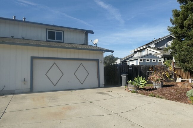 Photo - 139 Montebello Dr