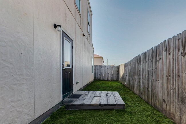 Photo - 8622 Torcello St