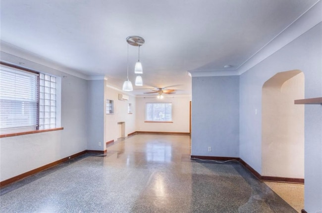 Photo - 6000 Arendes Dr Unit 1st