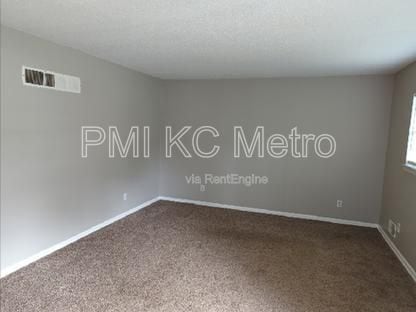 Photo - 1608 W 24th Terrace S