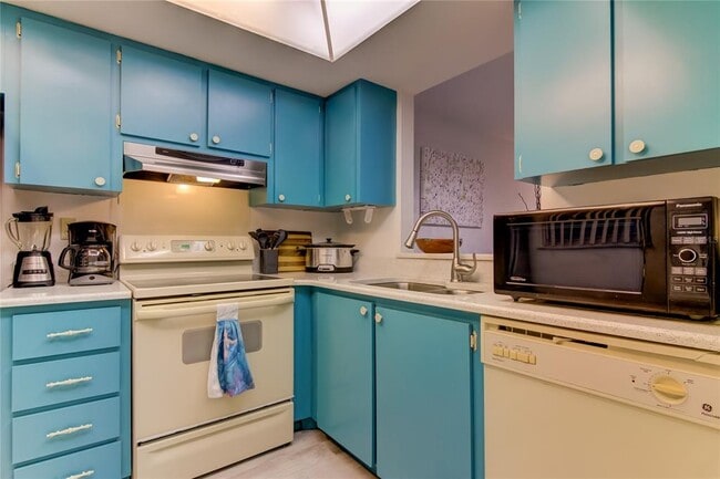 Photo - 175 116th Ave Unidad 104