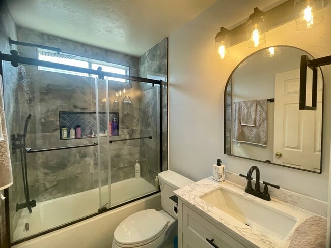 Photo - 27550 Hyssop Ln
