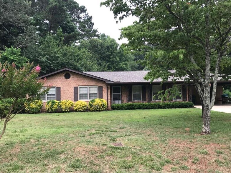 1321 Mary Dale Dr SW
