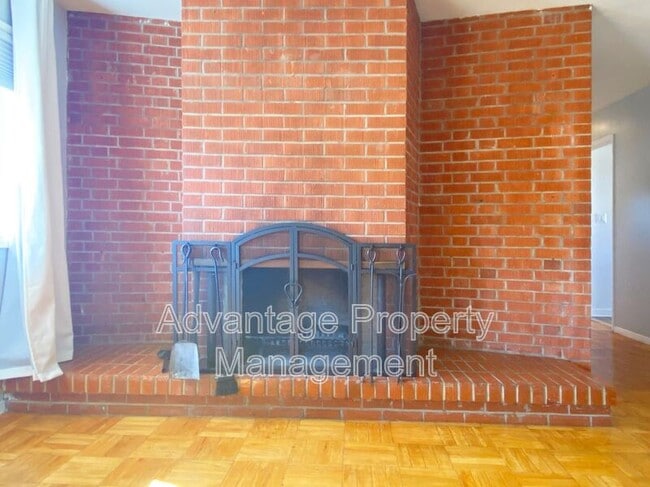 Photo - 5230 NE Laurel Dr