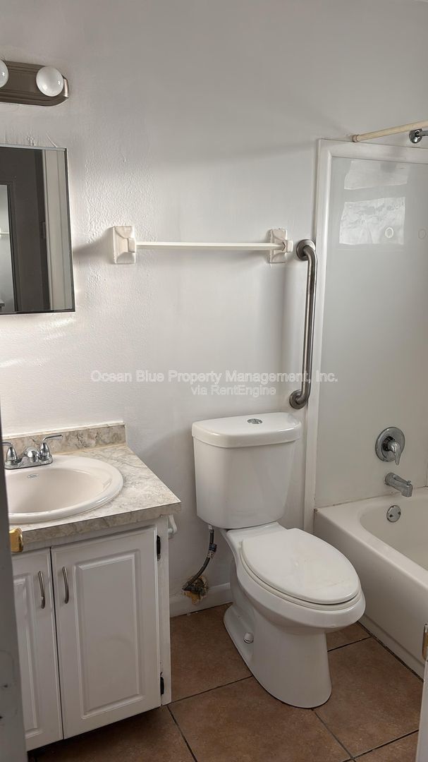 Photo - 1942 Passaic Ave Unit 1