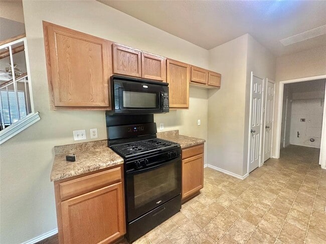 Photo - 2624 Haselwood Ln