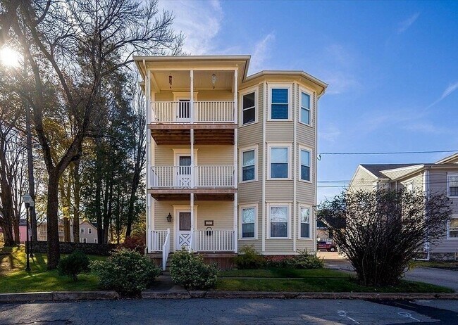 Photo - 5 Strand Pl Apartment Unit 1