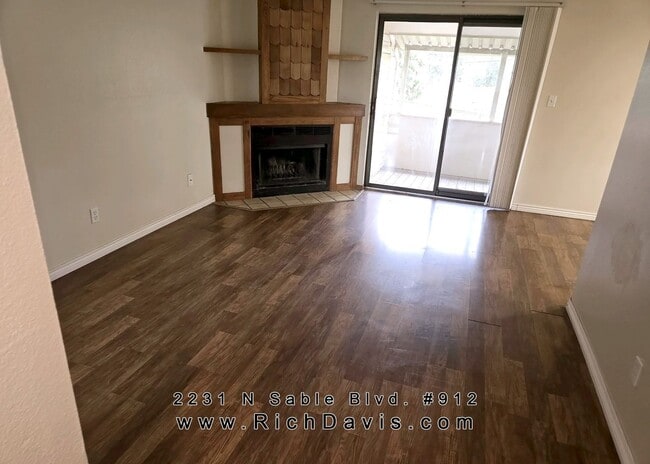 Photo - Large 1 bed with washer and dryer hookup Unidad 912