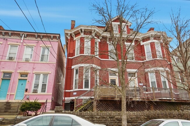 Photo - 6 bed/2 bath on Wheeler St., Mins. from UC for Only $650/pp ($3900/mo)!