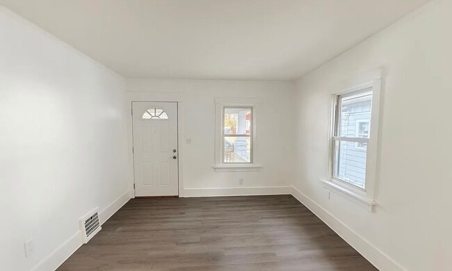 Photo - 910 W Virginia Ave