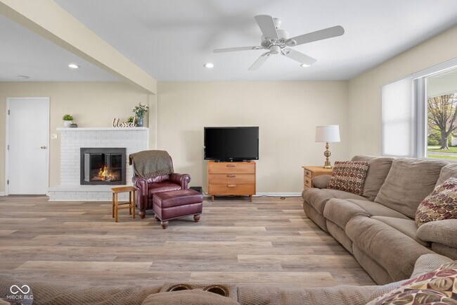 Photo - 3390 Carolina St