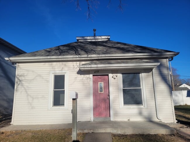 Photo - 412 Yund St