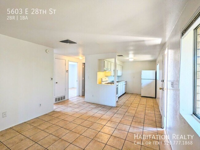 Photo - 2Bed/1Bath Home w/ an enclosed yard!  Bran...