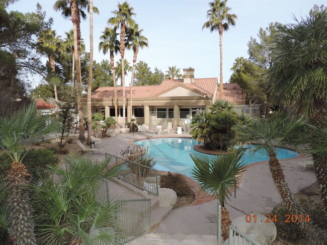 3145 E Flamingo Rd