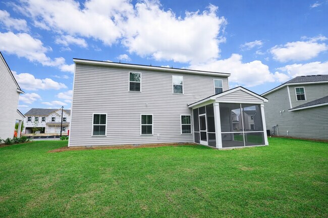 154 Kingswood Cir