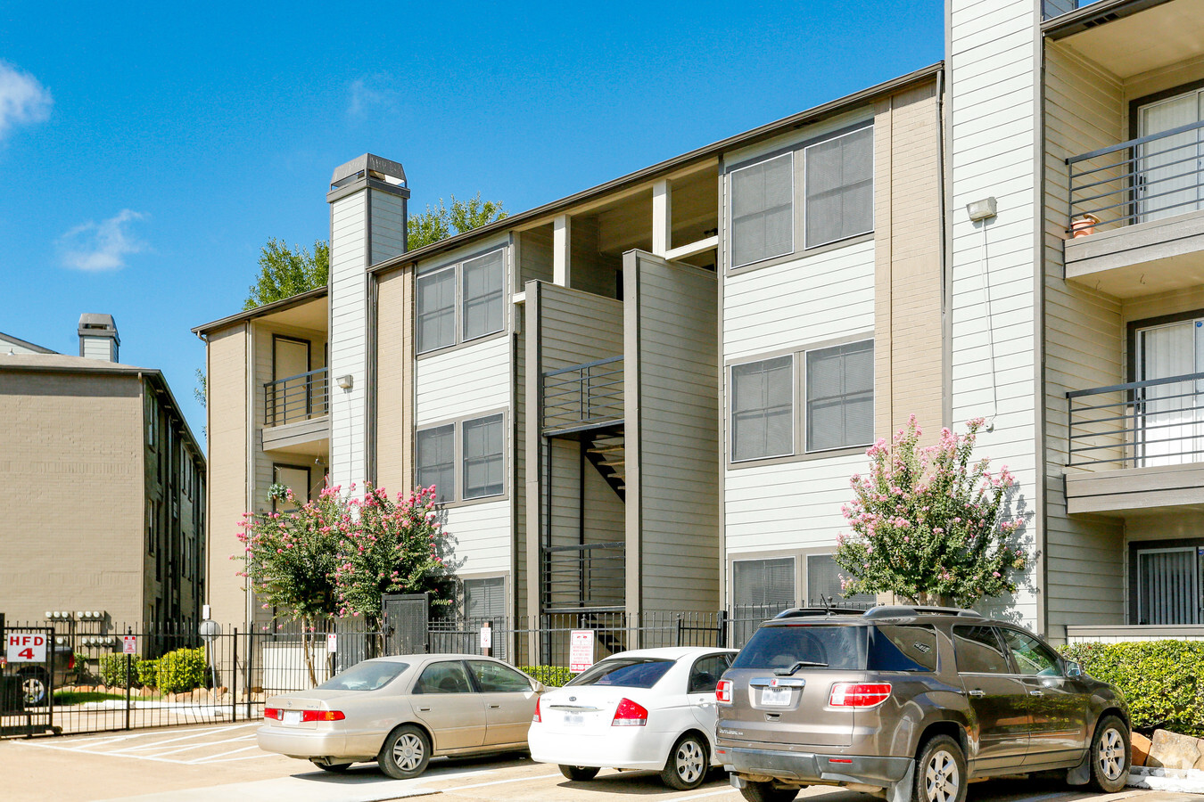 The Huxley At Medical Center Apartments For Rent In Houston Tx Forrent Com