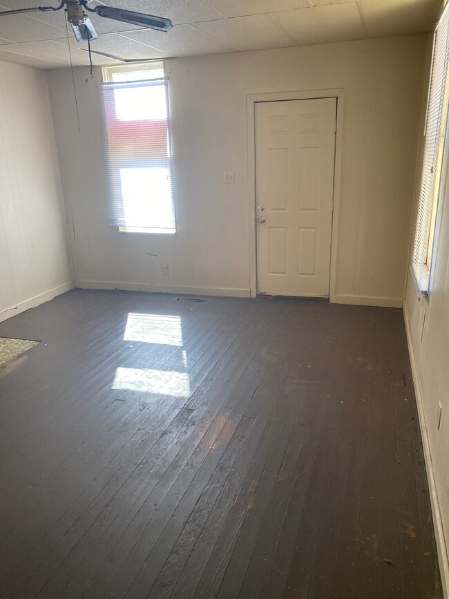 Living rm towards front door
