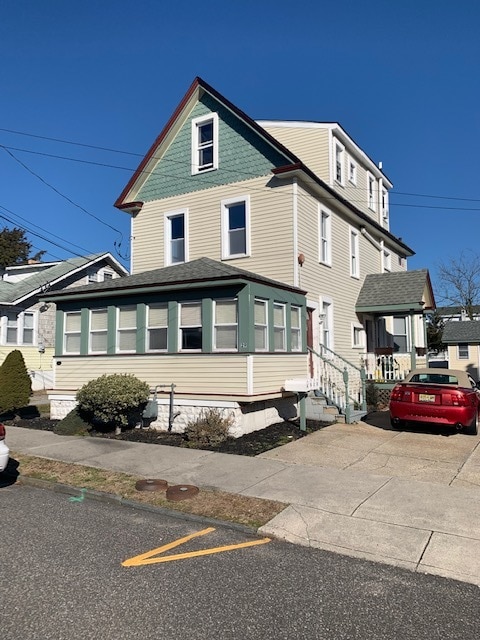 Building Photo - 29 Delaware Ave Unit B