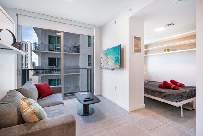 Photo - 227 NE 2nd St Unidad FL16-ID1261241P