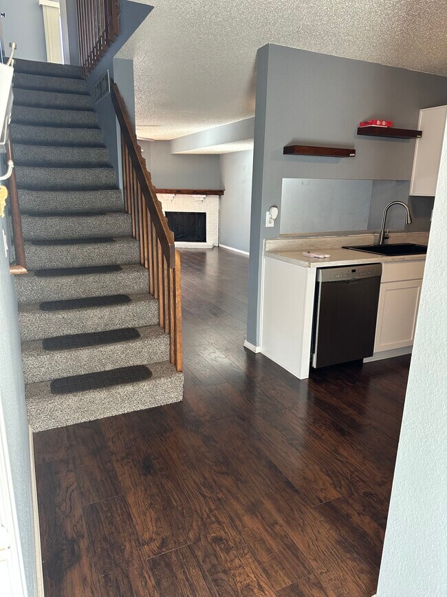 Photo - 7504 Banner Ct