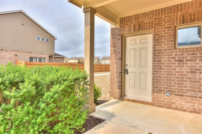 Photo - 420 White Steppe Way