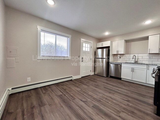 Photo - 2874 Taft Ave SW Unit 2