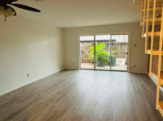 Photo - 7841 Rue St Cyr St Unit 45