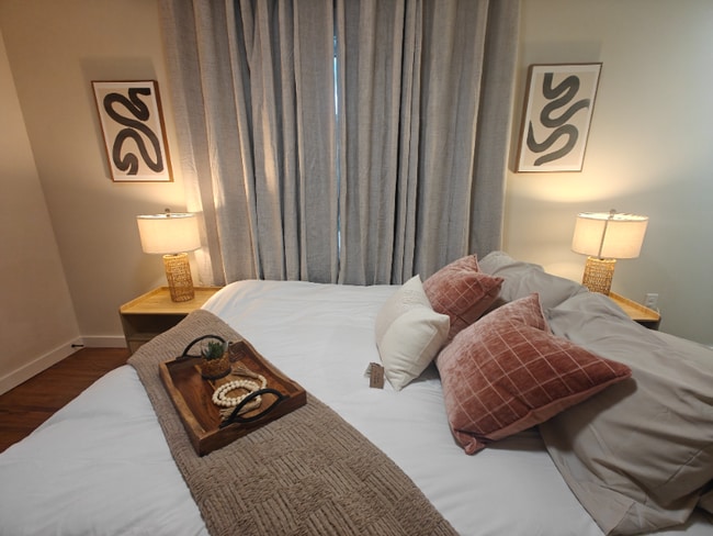 Photo - 920 Friendly Pl