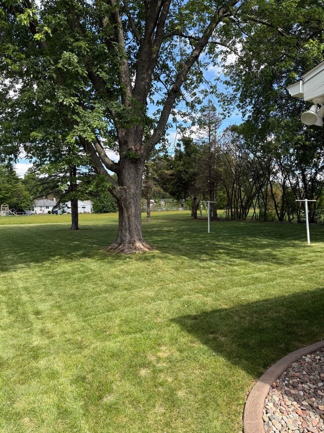 Photo - 824 E Sylvan Ave