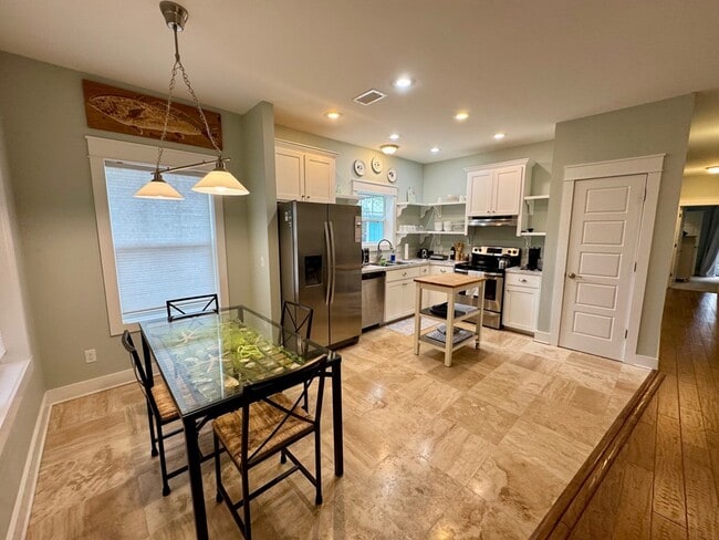 Photo - 174 Sawyer Ln