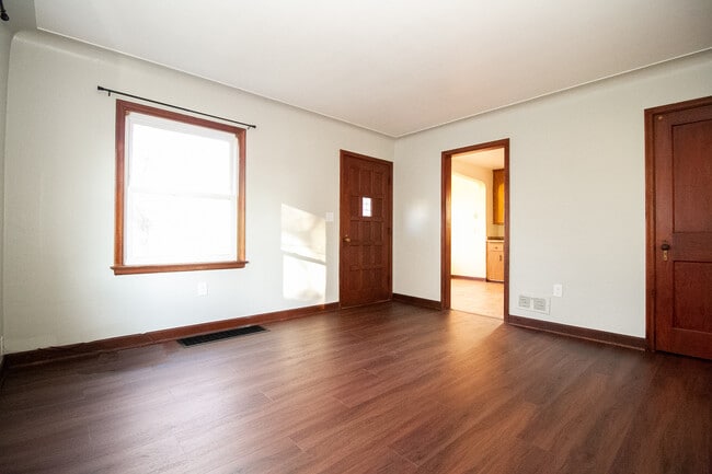 423 W Capistrano Ave
