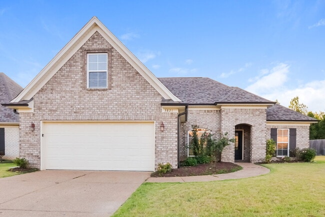 Building Photo - 3821 Dawnwood Cir W Rental