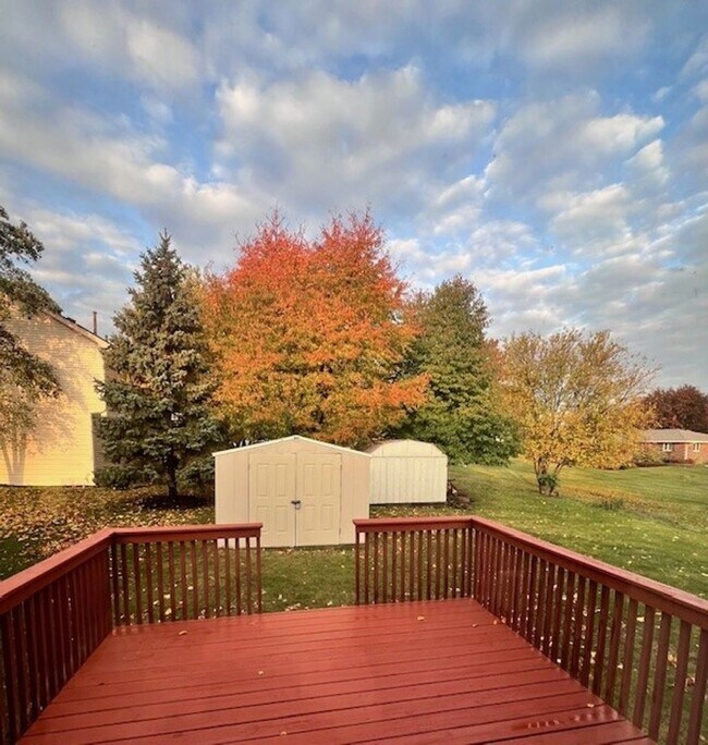 Photo - 1919 Cloverdale Way