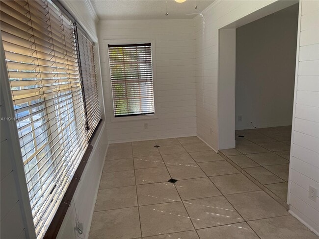 Photo - 1847 Wiley St