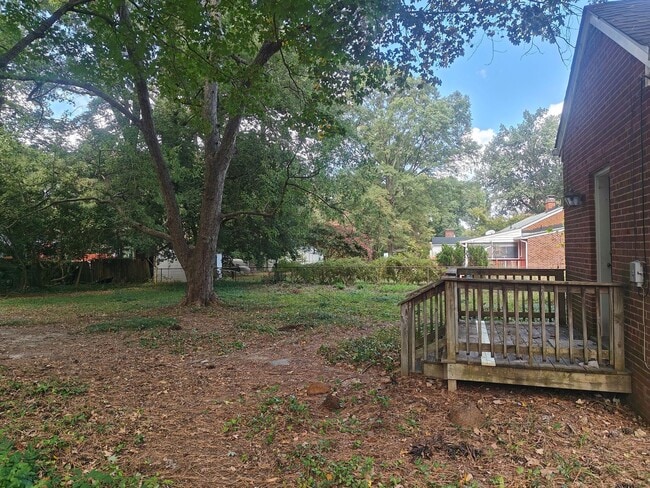 Photo - 3 bedroom home with fenced rear yard