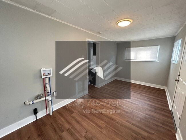 Photo - 211 Alaska St