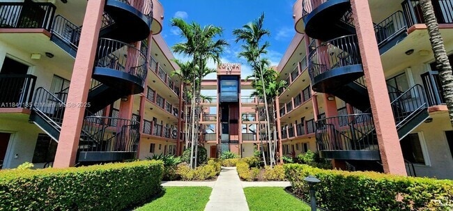 Building Photo - 5440 W 21st Ct Unit 303 Rental