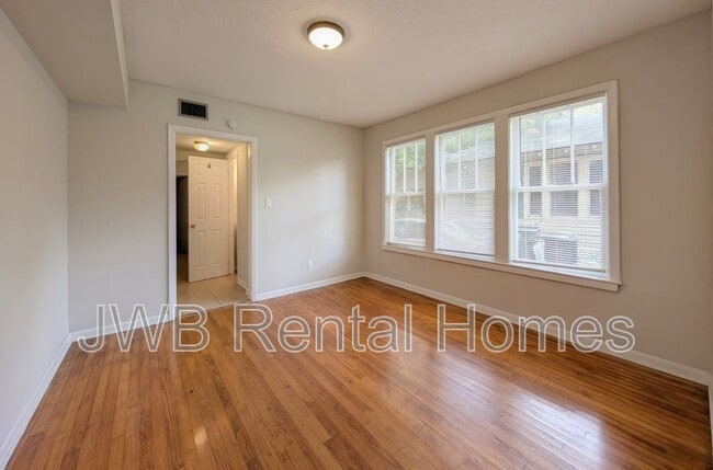 Photo - 2250 Dellwood Ave