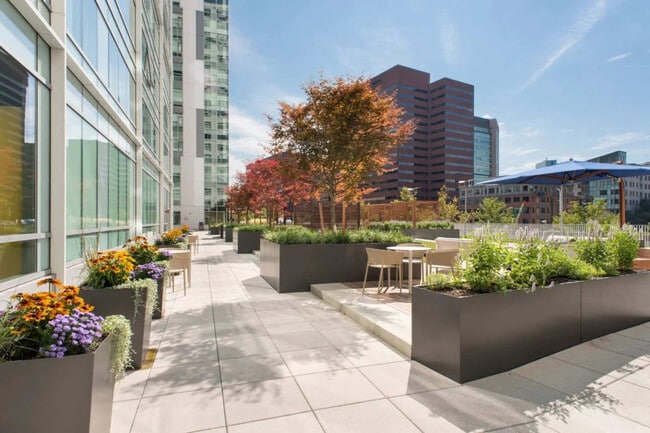250 Kendall St Unit SI FL14-ID1534380P