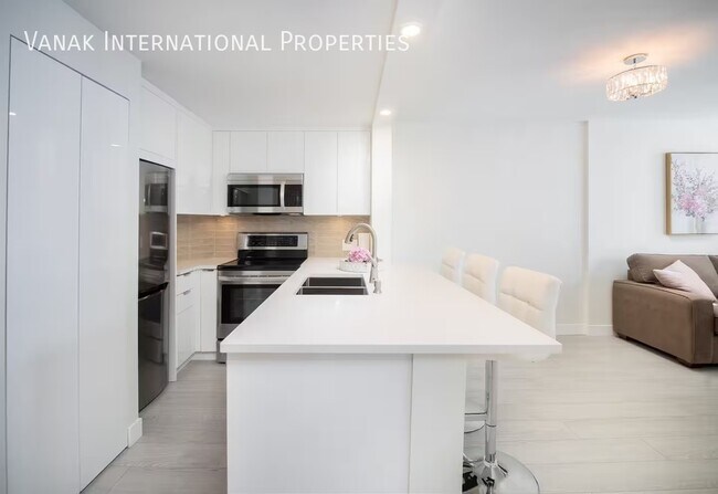 Photo - Modern 1BR Furnished Condo in Coal Harbour