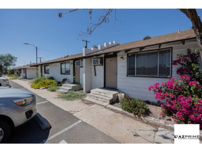 Building Photo - Modern 2/1 Chandler Apartment - Stylish Co...
