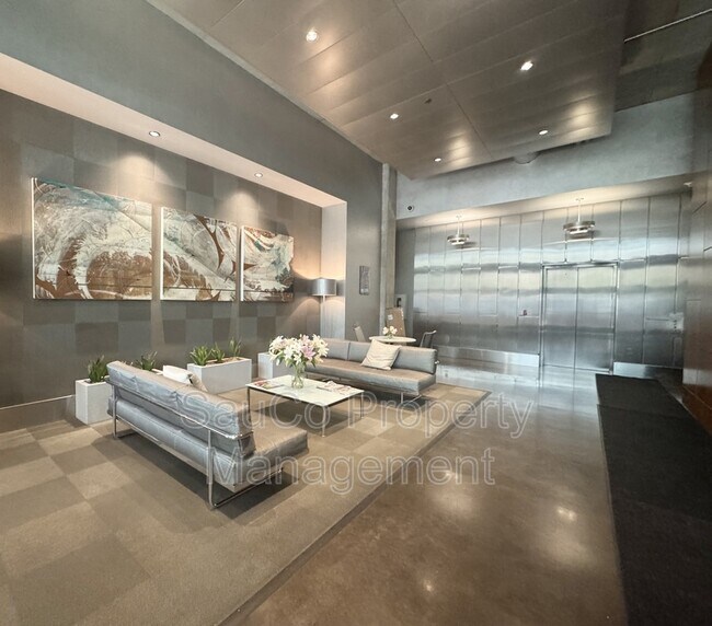 Photo - 1926 W Burnside St Unidad #1410