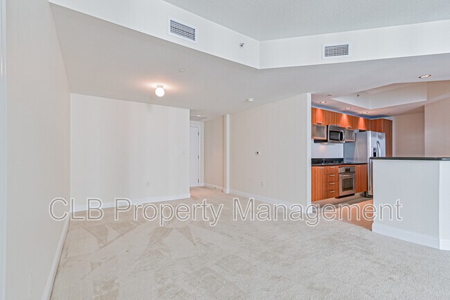 Photo - 241 Riverside Dr Unit 807