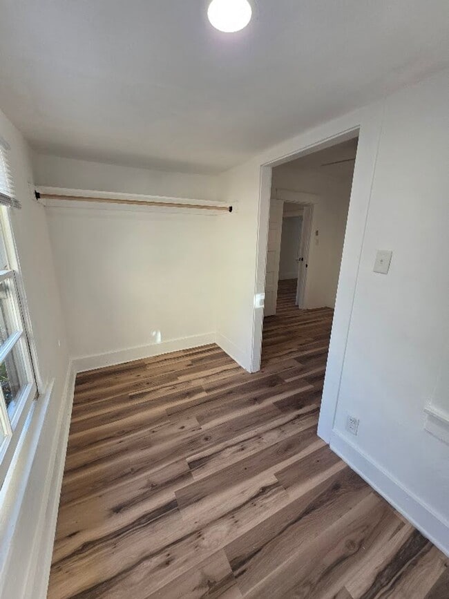 Photo - 2BD 2 BA Belmont Heights Back house with laundry!!