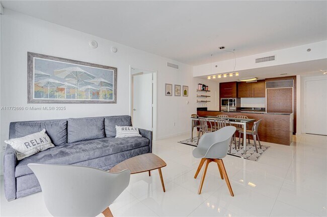 Photo - 475 Brickell Ave Unit 4809