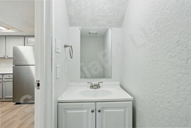 Photo - 6041 Sequoia Rd NW Unidad B4