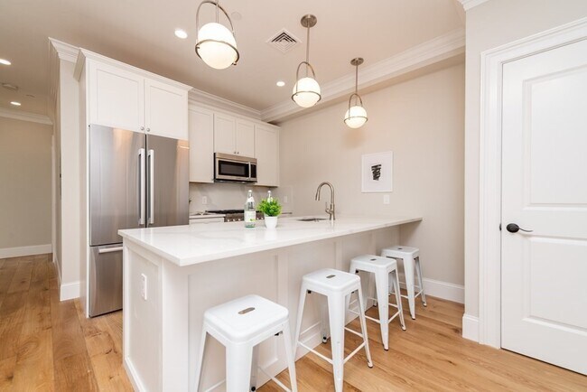 Photo - 106 Forest Hills St