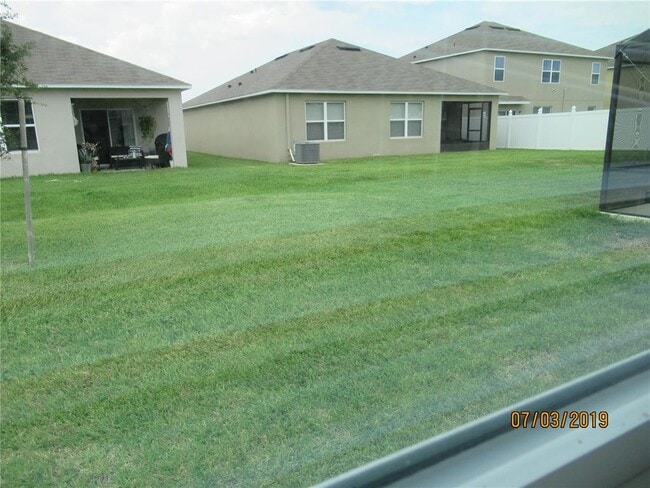 Photo - 3662 Maidencain St