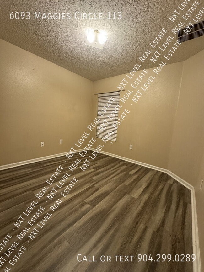 Photo - 6093 Maggies Cir